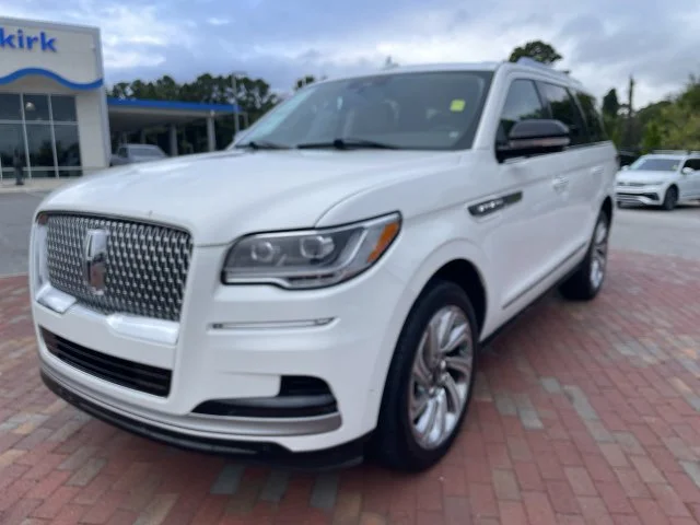 2024 Lincoln Navigator Premiere