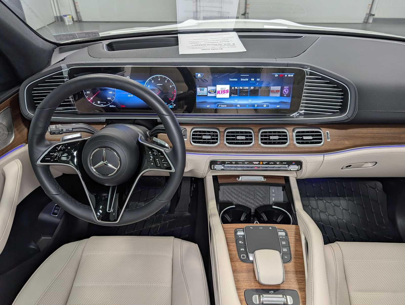 Certified Used 2026 MANUFAKTUR Moonlight White Metallic Mercedes-Benz GLE 580 image 18