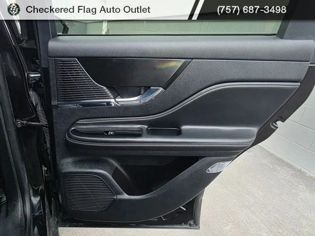 Used 2022 Black Metallic Lincoln Standard image 47