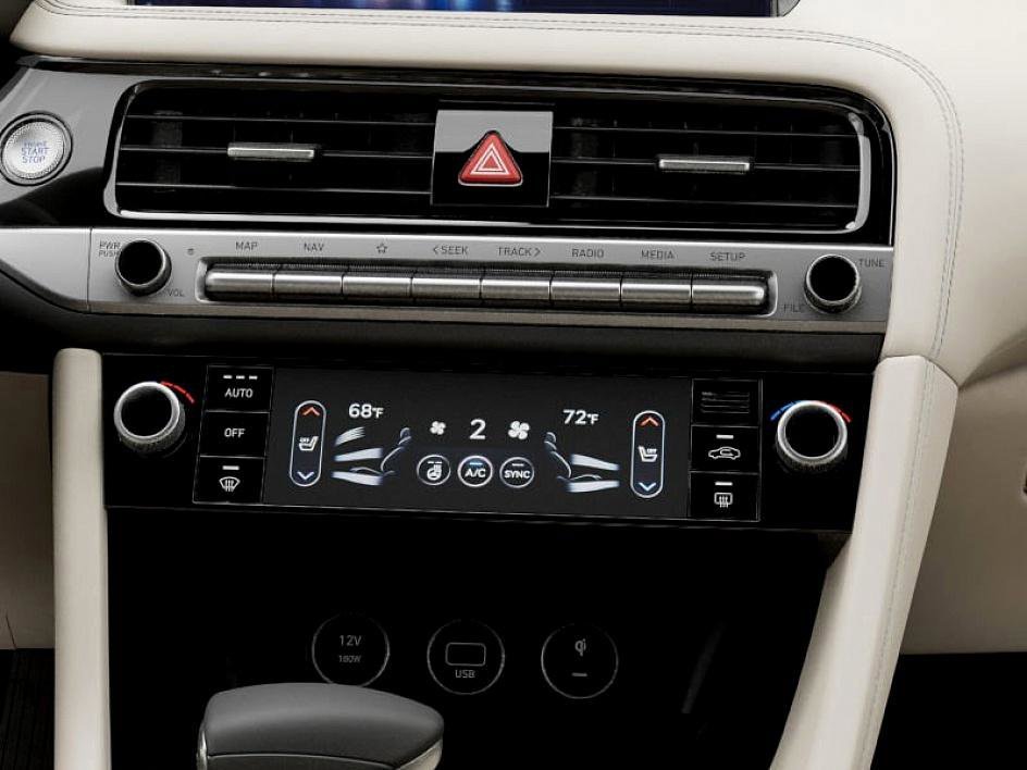 2026 GENESIS G70 Standard - Photo 15
