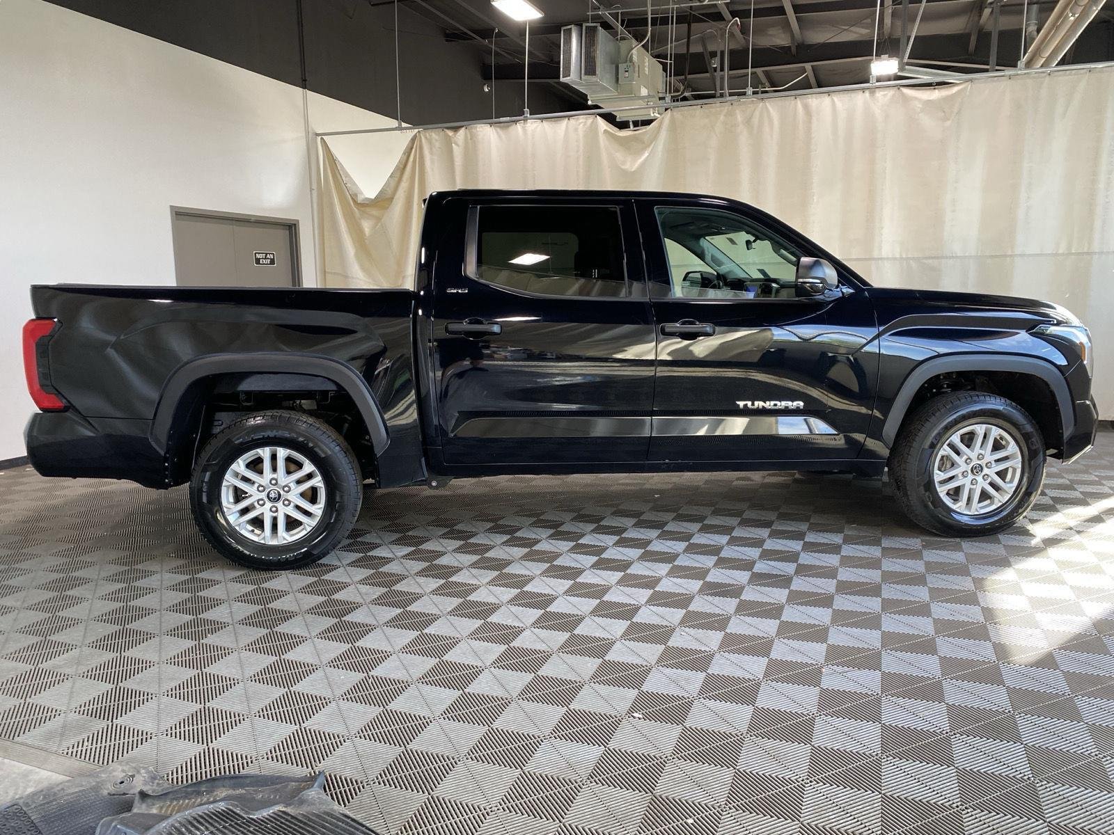 Used 2023 Midnight Black Metallic Toyota SR5 image 15