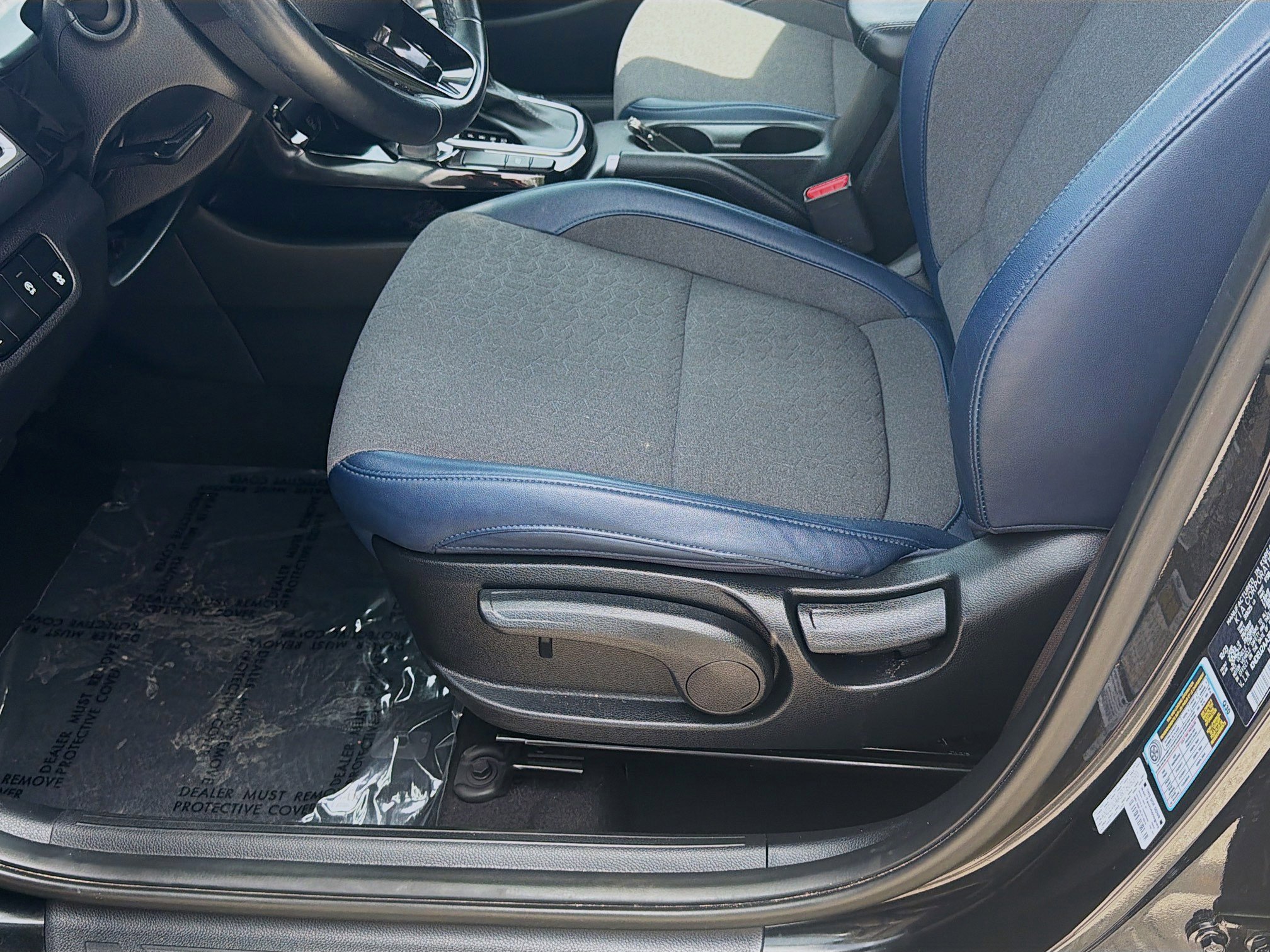 Used 2024 Fusion Black Kia S image 18