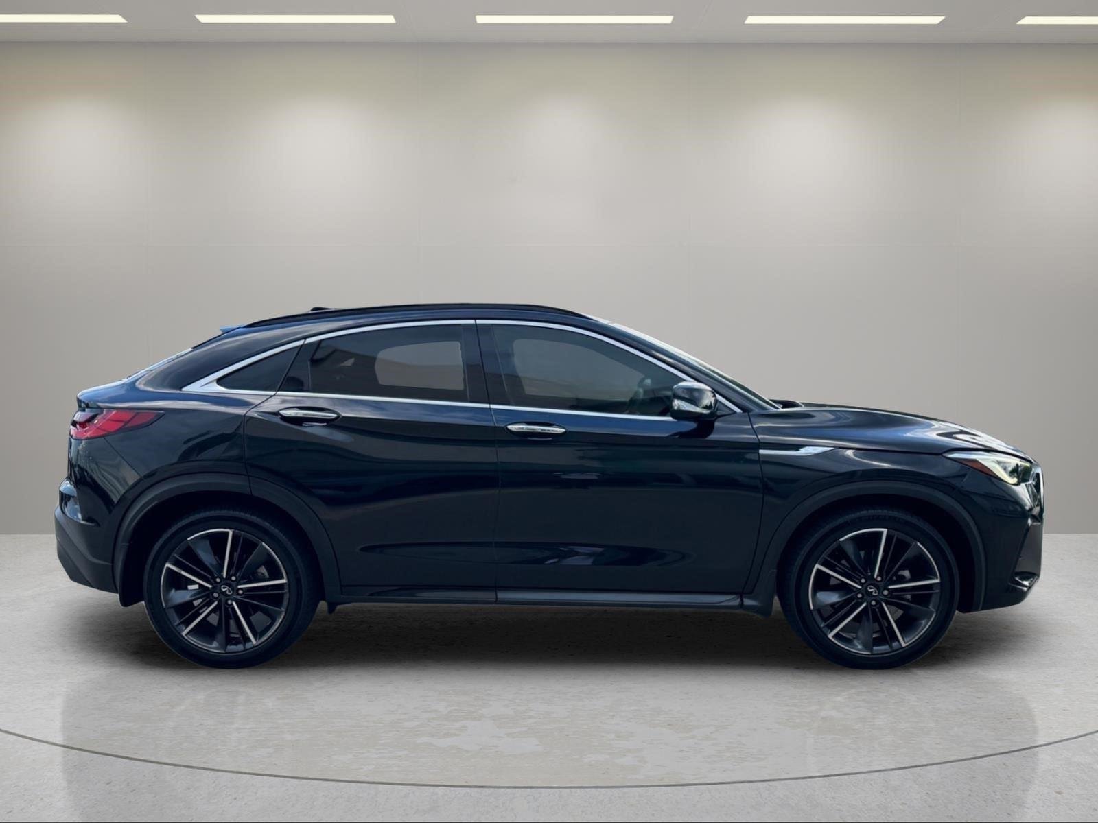 Used 2023 Mineral Black INFINITI SENSORY image 6