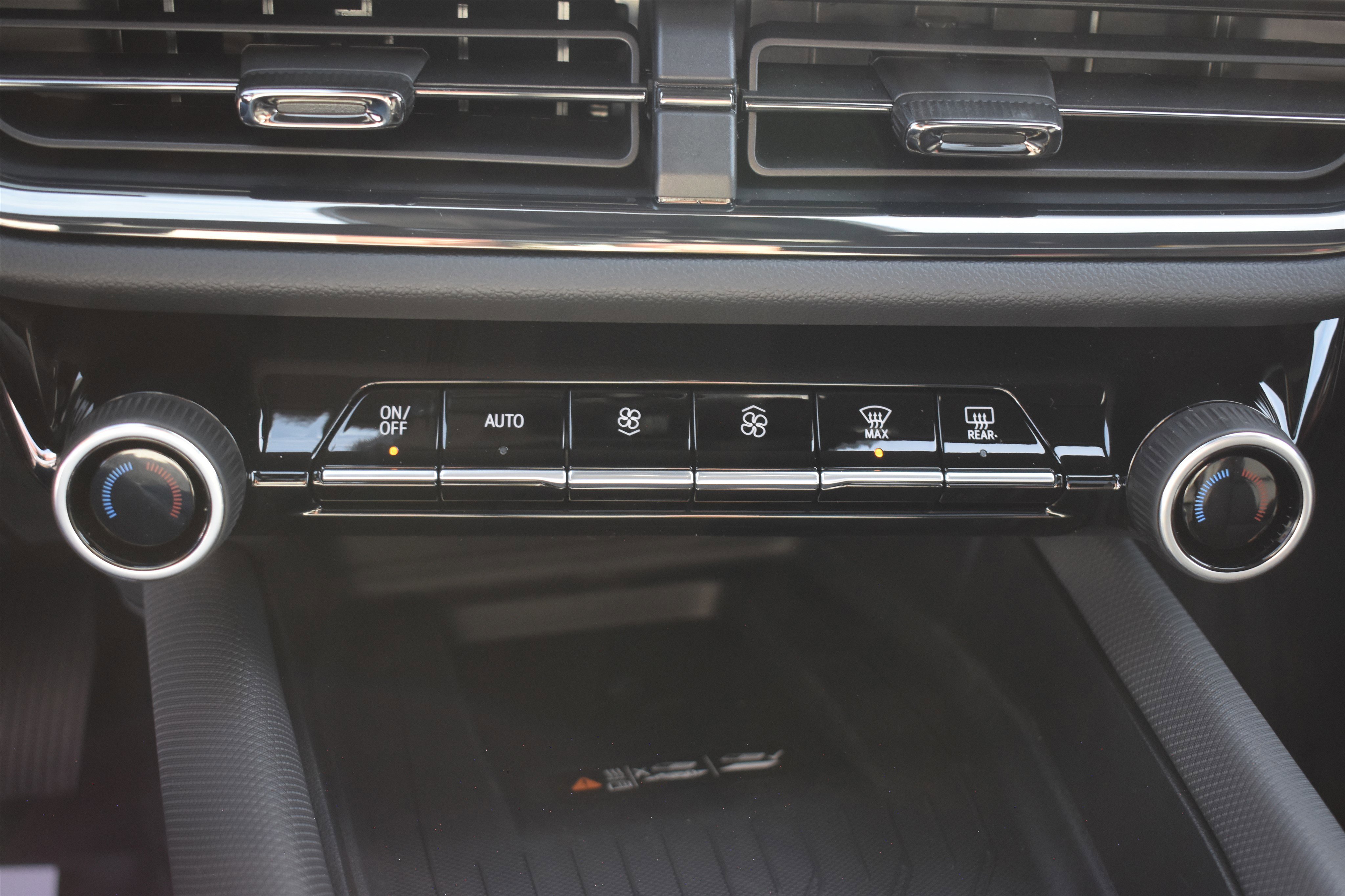 2026 Chevrolet Equinox EV RS - Photo 29