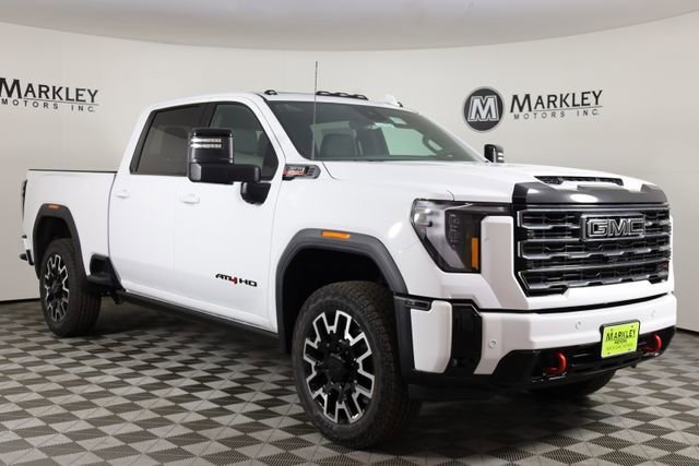 2026 GMC Sierra 4WD Crew Cab Standard Box AT4's photo