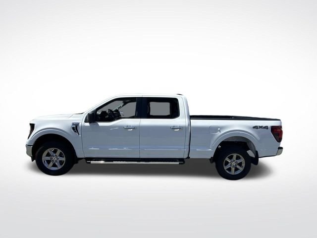 Certified Used 2024 Oxford White Ford XLT image 2
