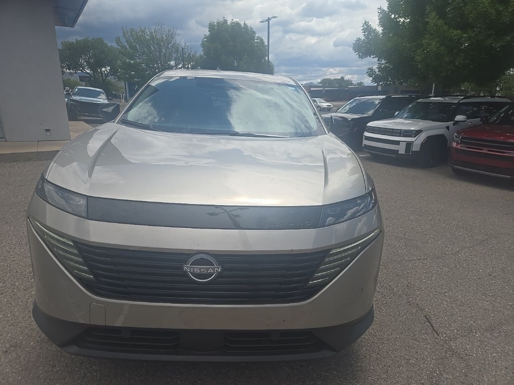 Used 2026 Gold Nissan SL image 8