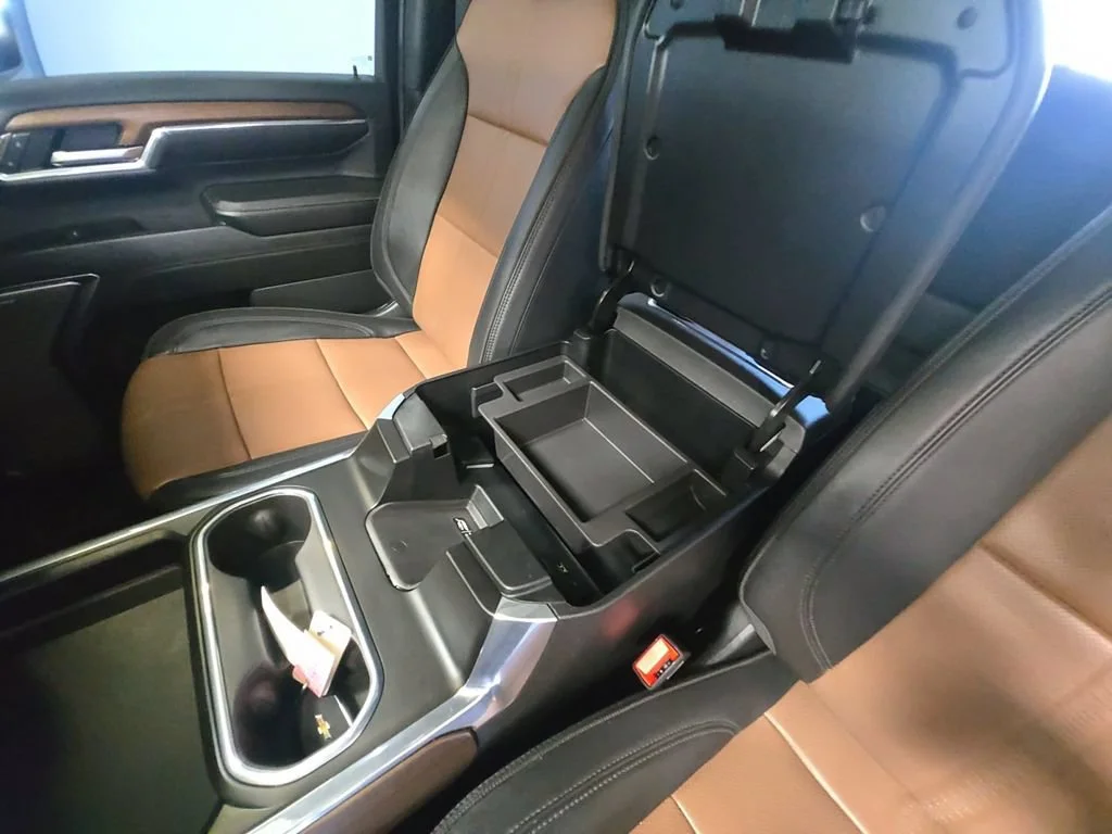 Used 2024 Sterling Gray Metallic Chevrolet High Country image 33