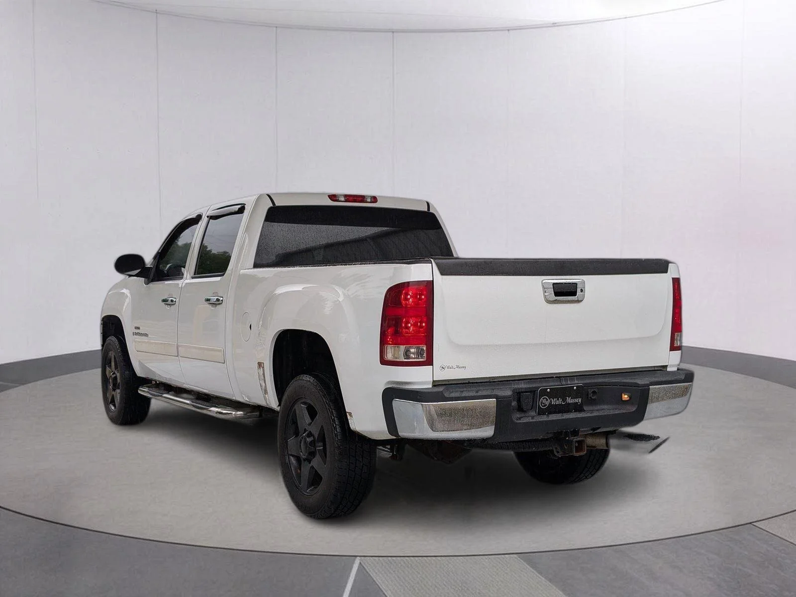 Used 2007 Summit White GMC SLE2 image 4