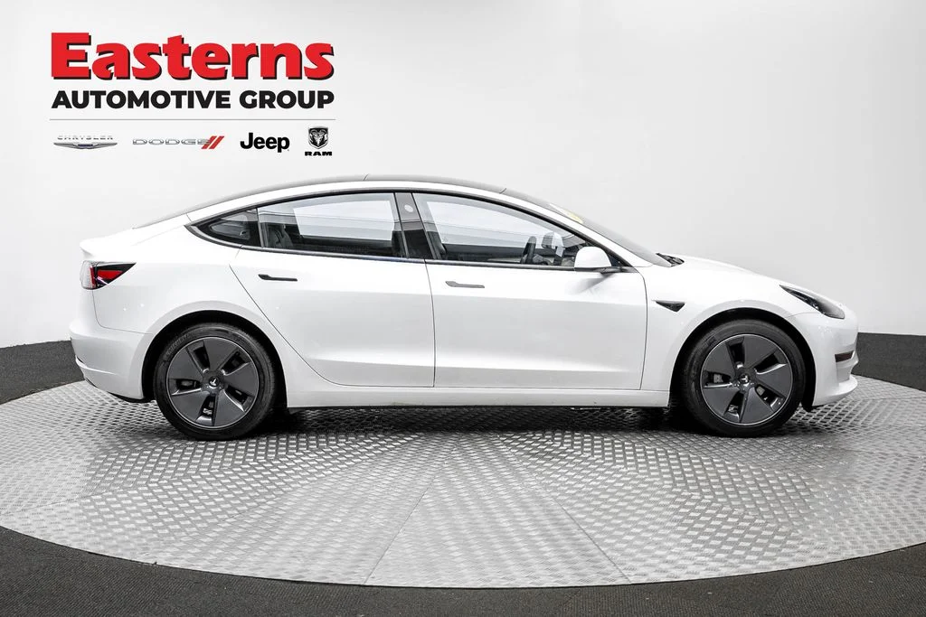 Used 2023 White Tesla Base image 4