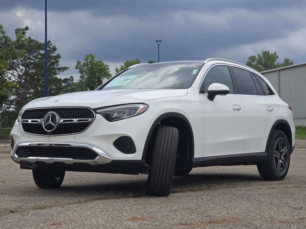 New 2027 Polar White Mercedes-Benz GLC 300 image 13