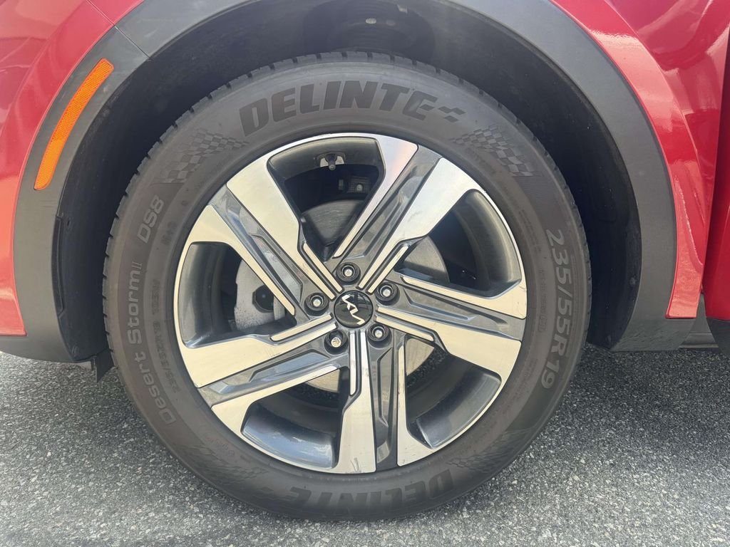 Used 2023 Red Kia EX image 22