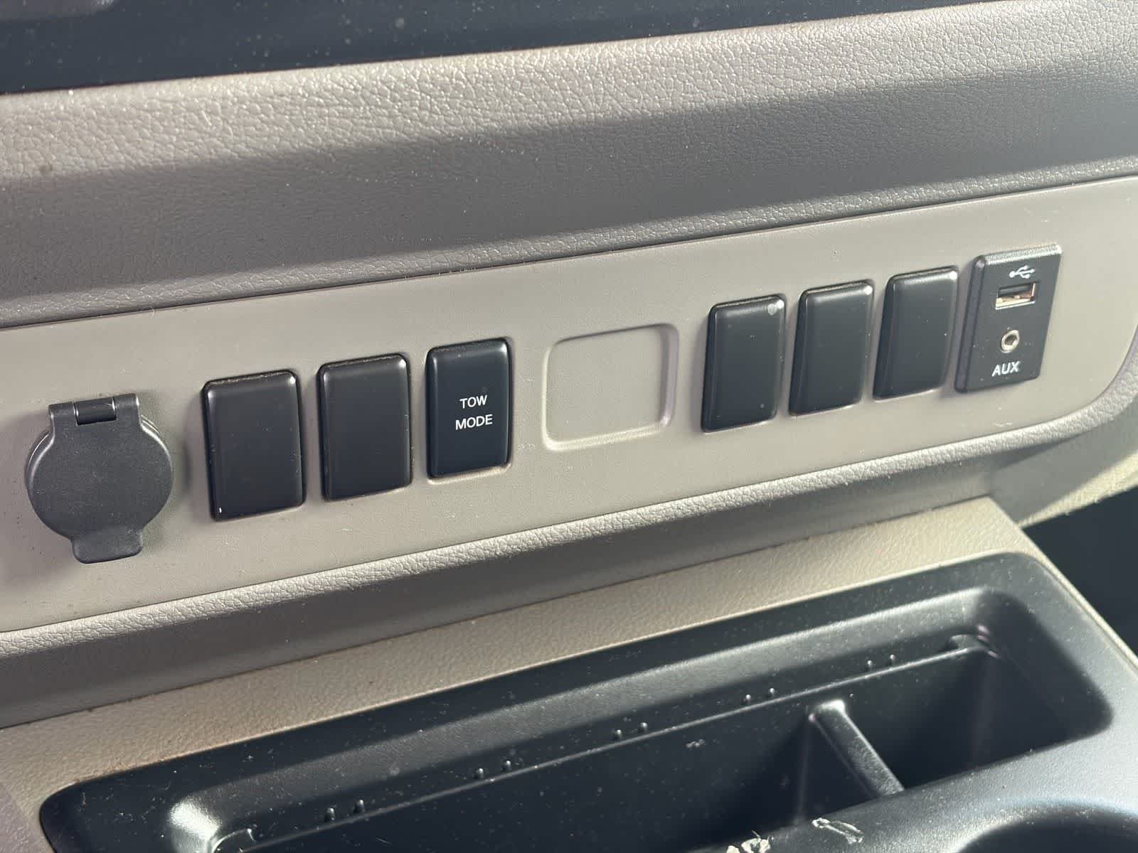 2018 Nissan NV Cargo S - Photo 28