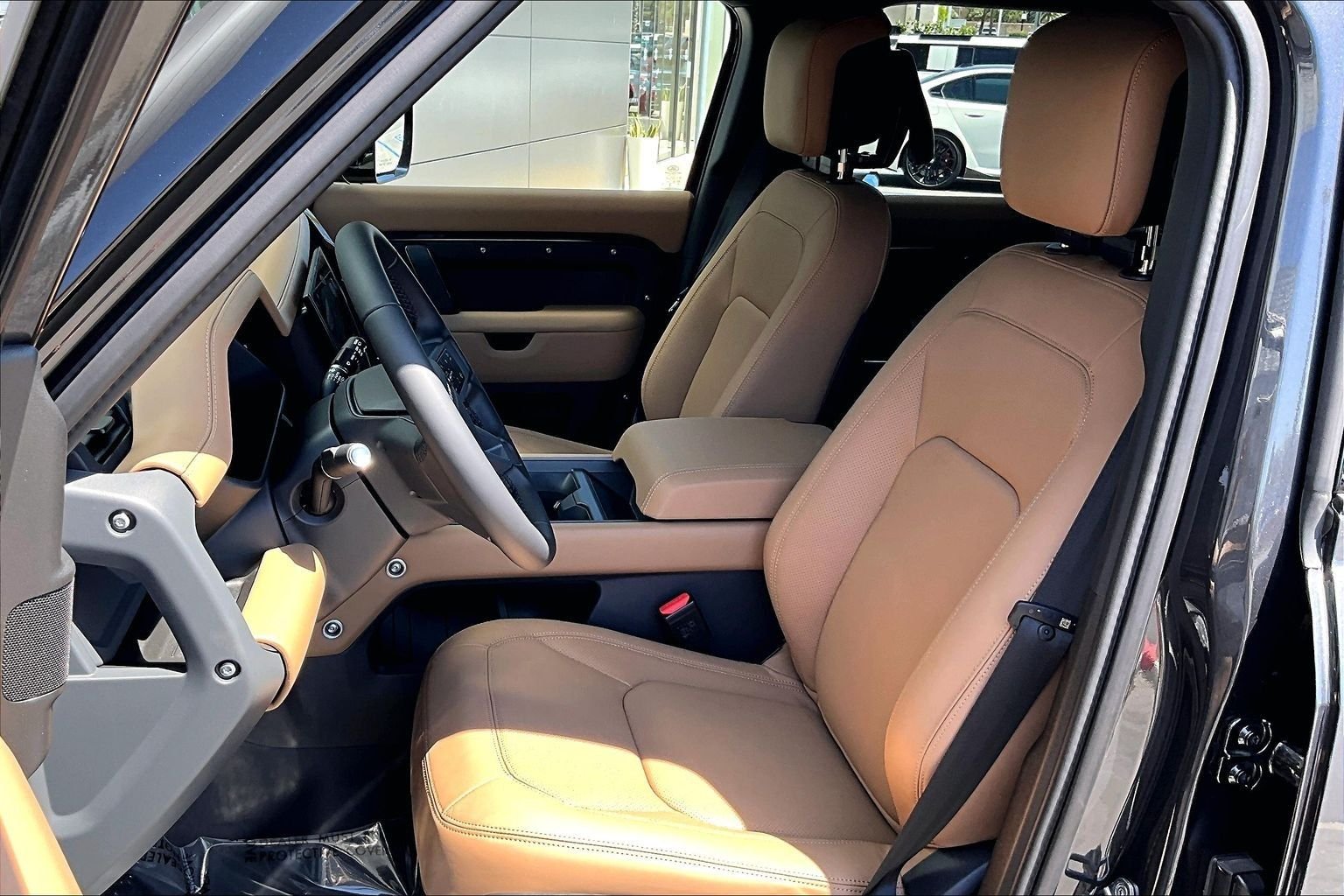 New 2026 Carpathian Grey Land Rover X-Dynamic SE image 9