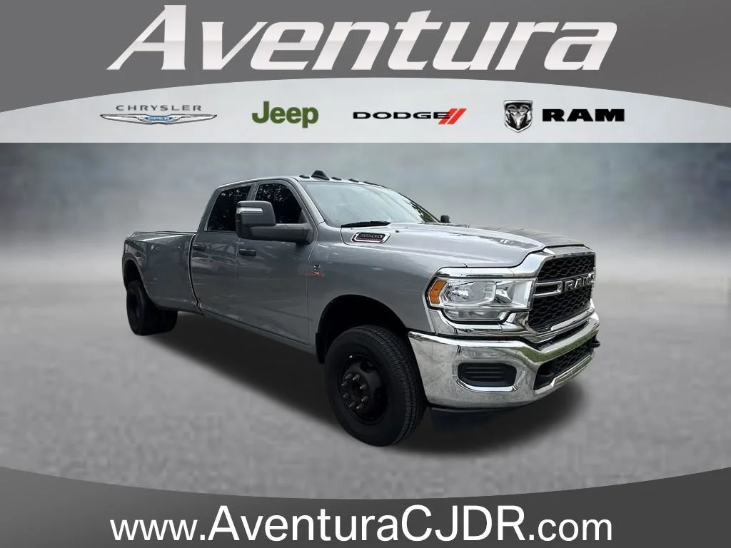 Used 2024 Silver Ram Tradesman image 1