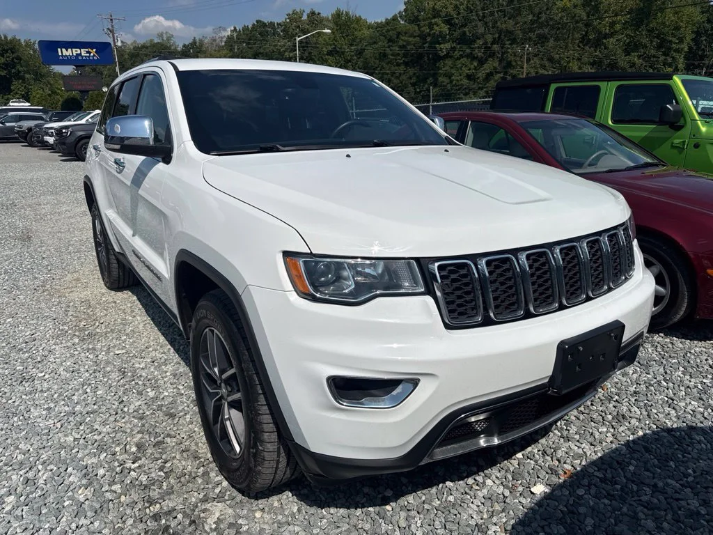 Used 2017 White Jeep Limited image 2