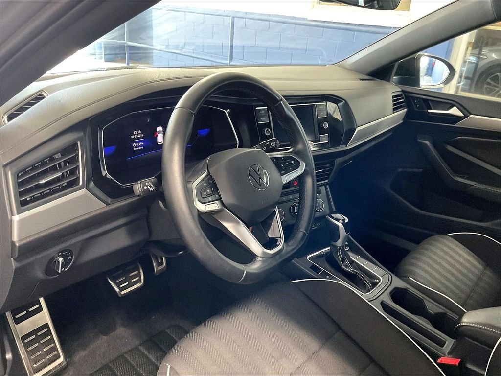 Used 2023 Gray Volkswagen 1.5T Sport image 8