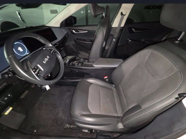 Used 2024 Glacier Kia Light image 9