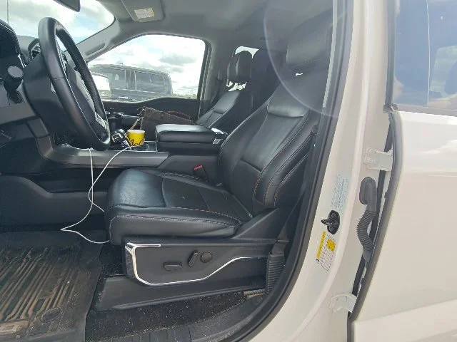 Used 2022 White Ford Lariat image 8