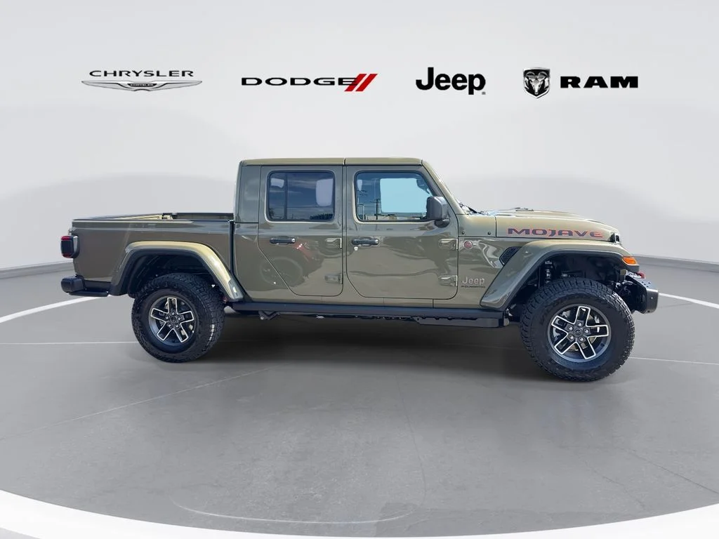 New 2026  Jeep Mojave X image 2