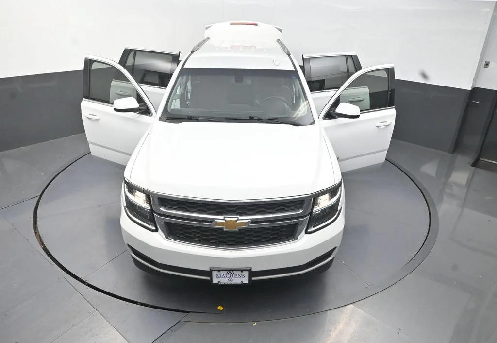 Used 2018 White Chevrolet LS image 30