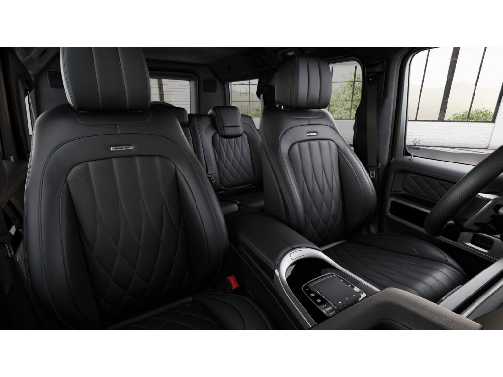 New 2027 MANUFAKTUR Moonlight White Metallic Mercedes-Benz AMG® G 63 SUV image 6
