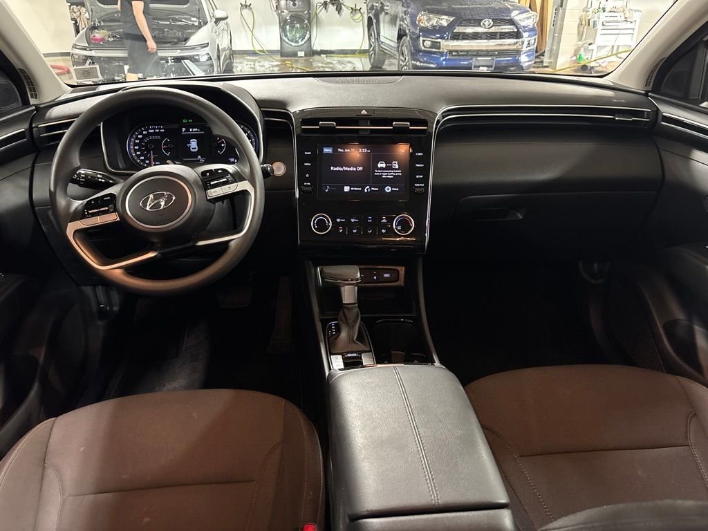 Used 2023 White Hyundai SEL image 10