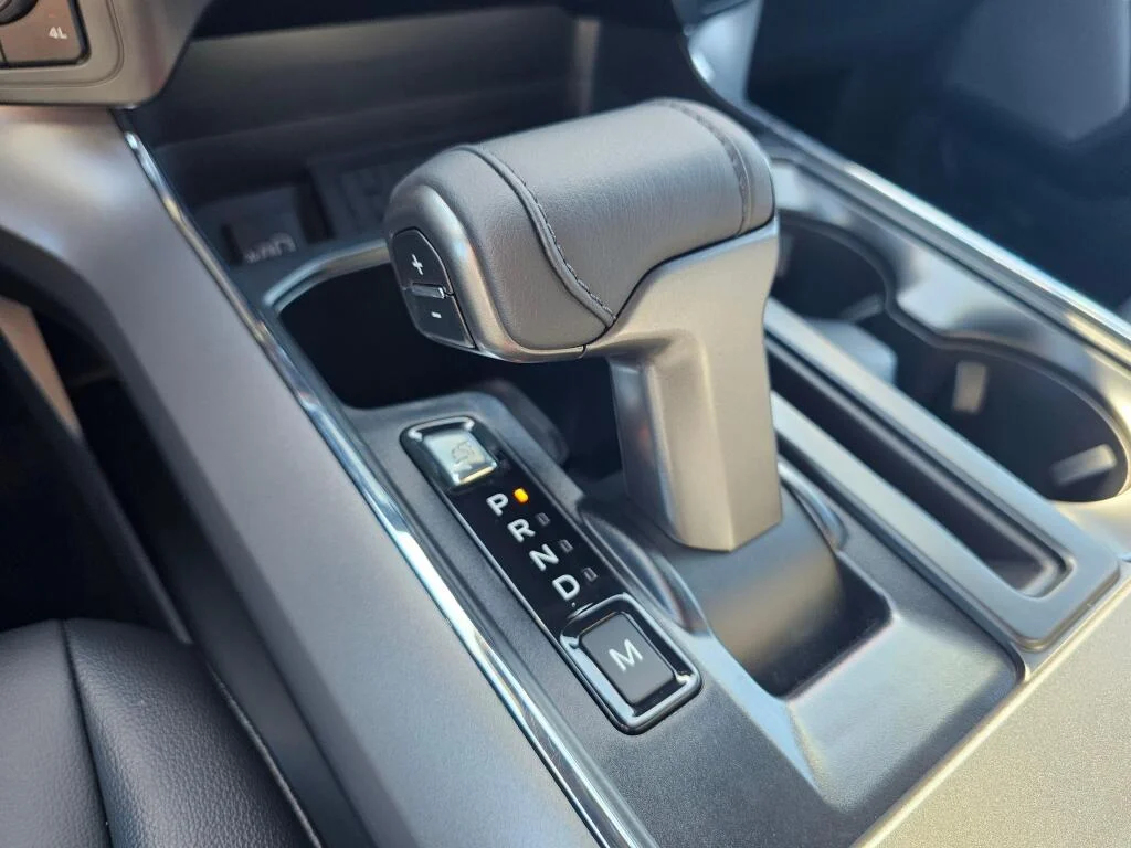 New 2026 Carbonized Gray Metallic Ford XLT image 32