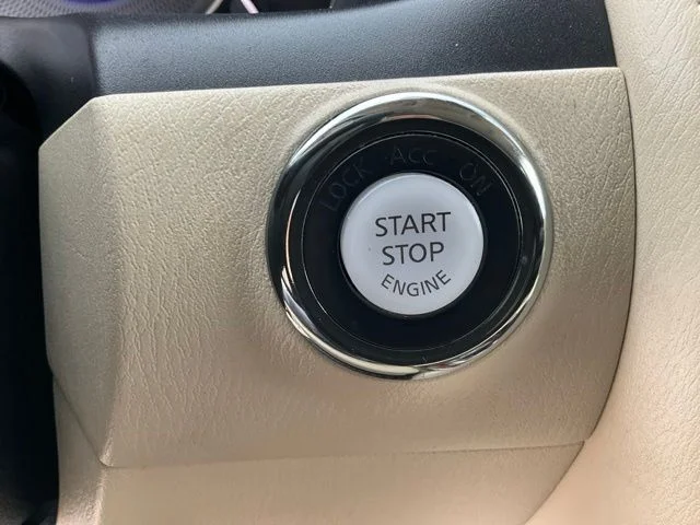 Used 2019 Blue INFINITI LUXE image 14