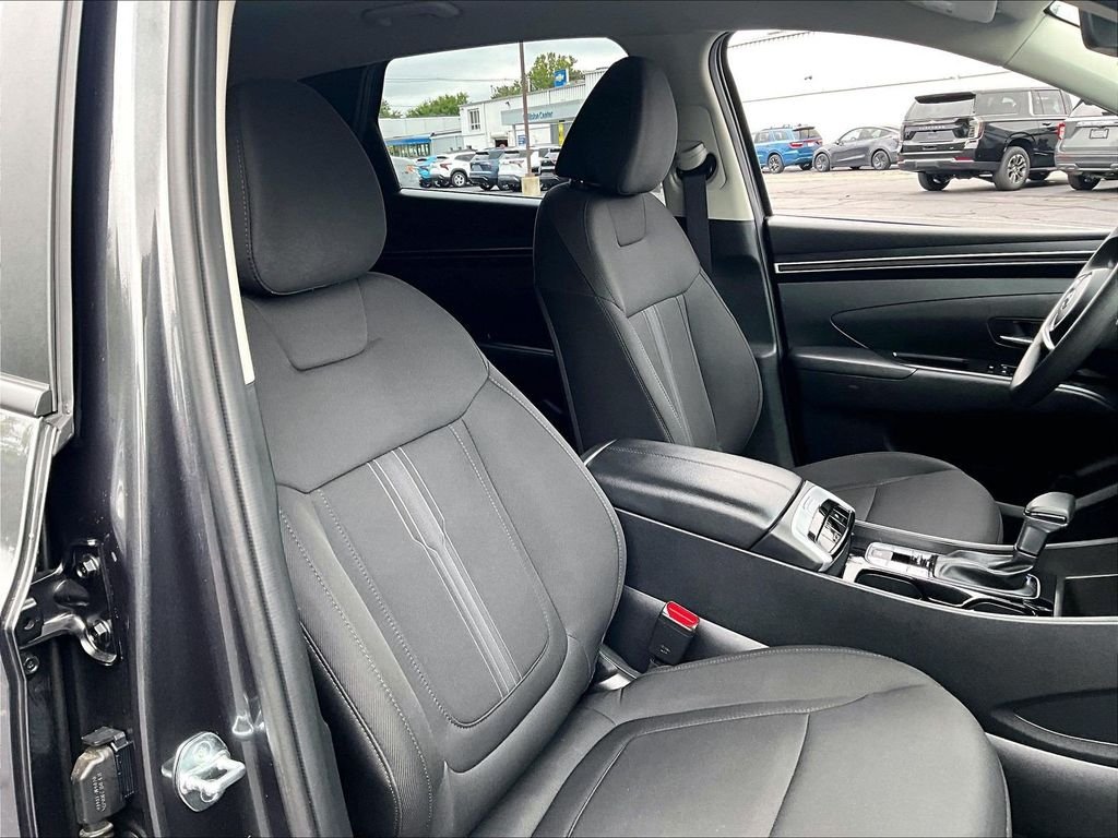 Used 2023 Gray Hyundai SEL image 11