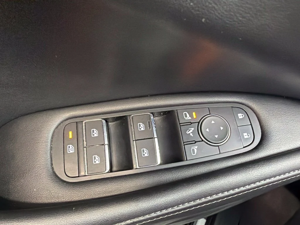 Used 2024 Mineral Black INFINITI PURE image 23