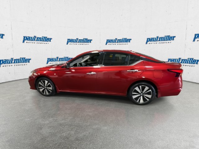 Certified Used 2019 Red Nissan 2.5 SV image 7