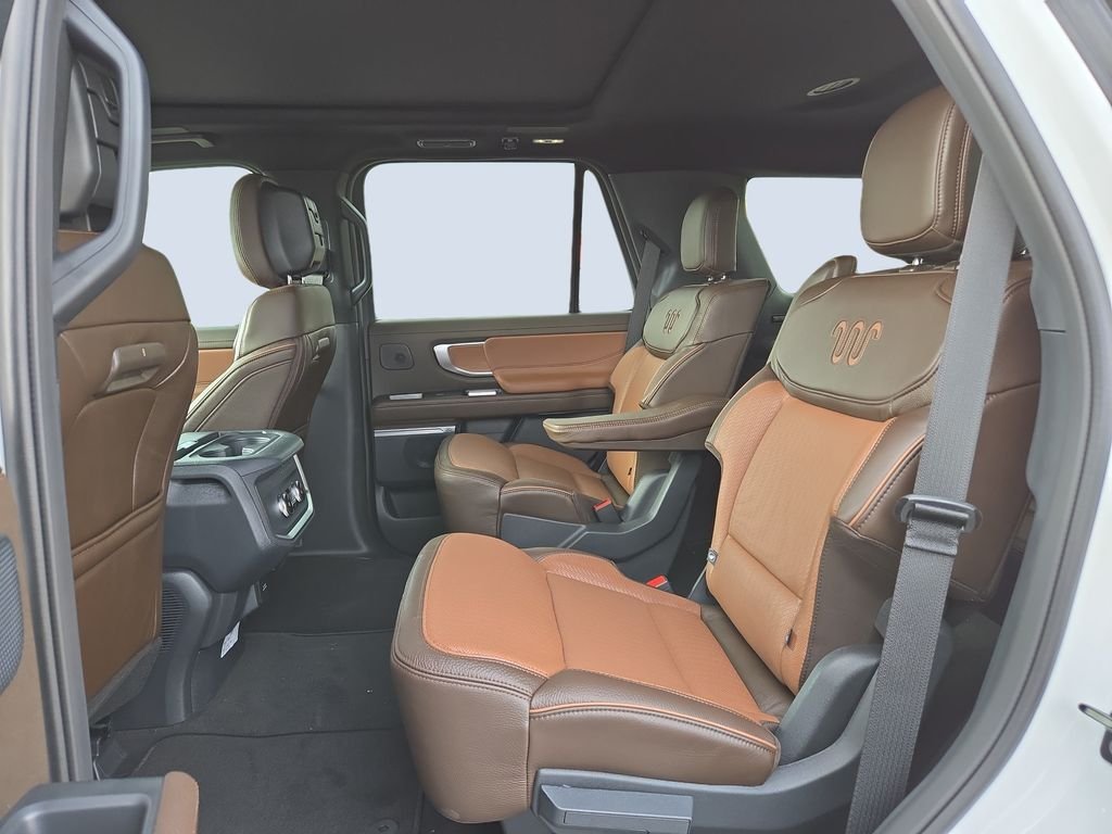 Used 2026 Oxford White Clearcoat Ford King Ranch image 14