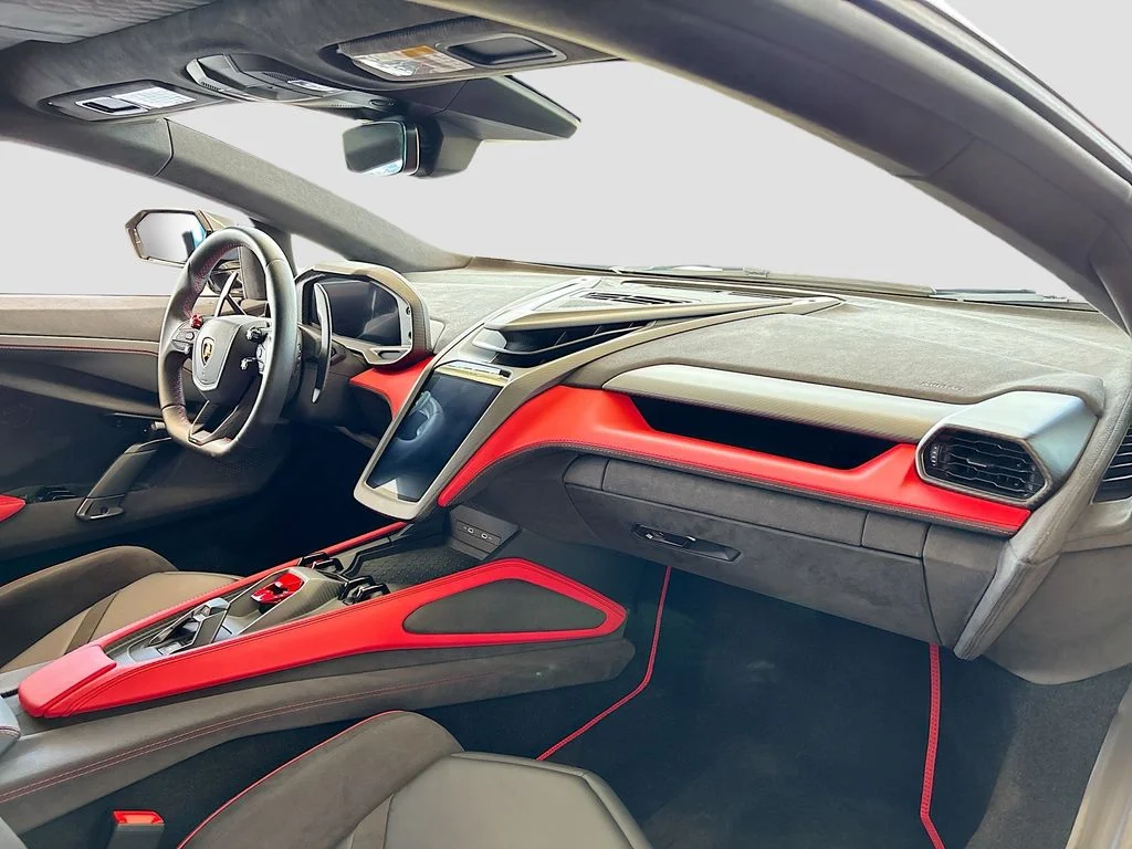 2024 Lamborghini Revuelto Base - Photo 15