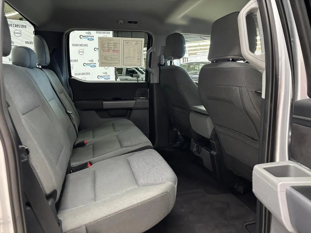 Used 2025 Silver Ford XLT image 13