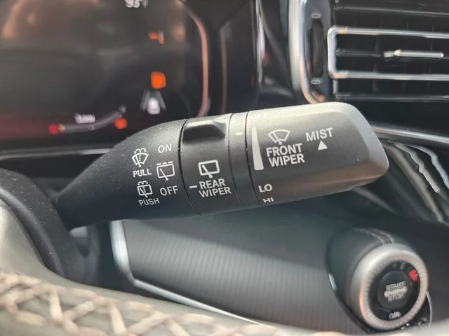 2025 Jeep Grand Wagoneer L Series II - Photo 29