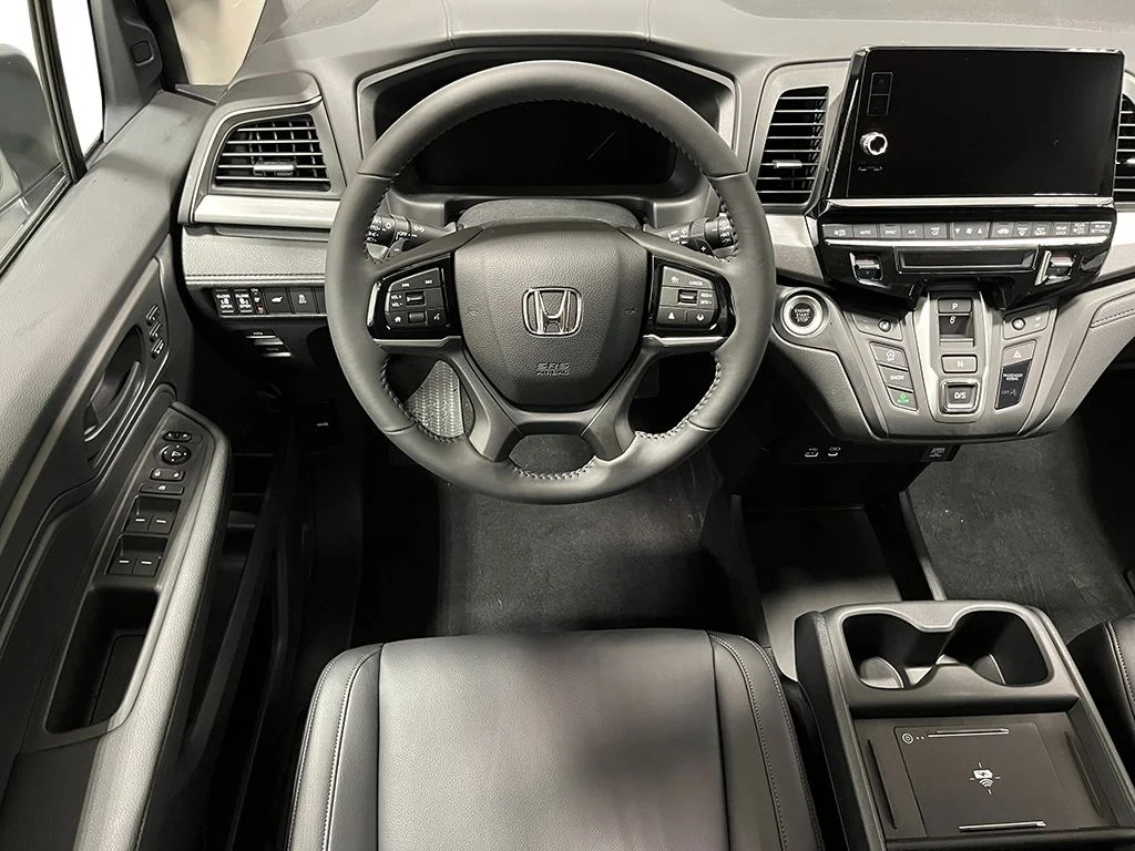 New 2026 Platinum White Pearl Honda EX image 24