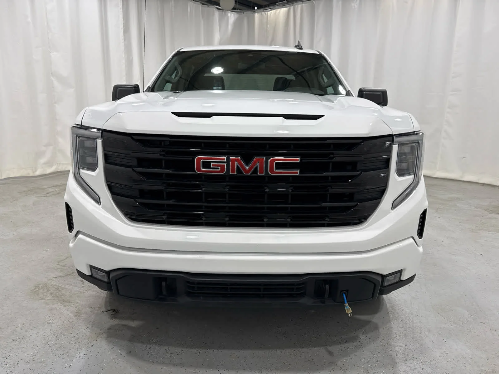 Certified Used 2025 Summit White GMC Elevation image 8