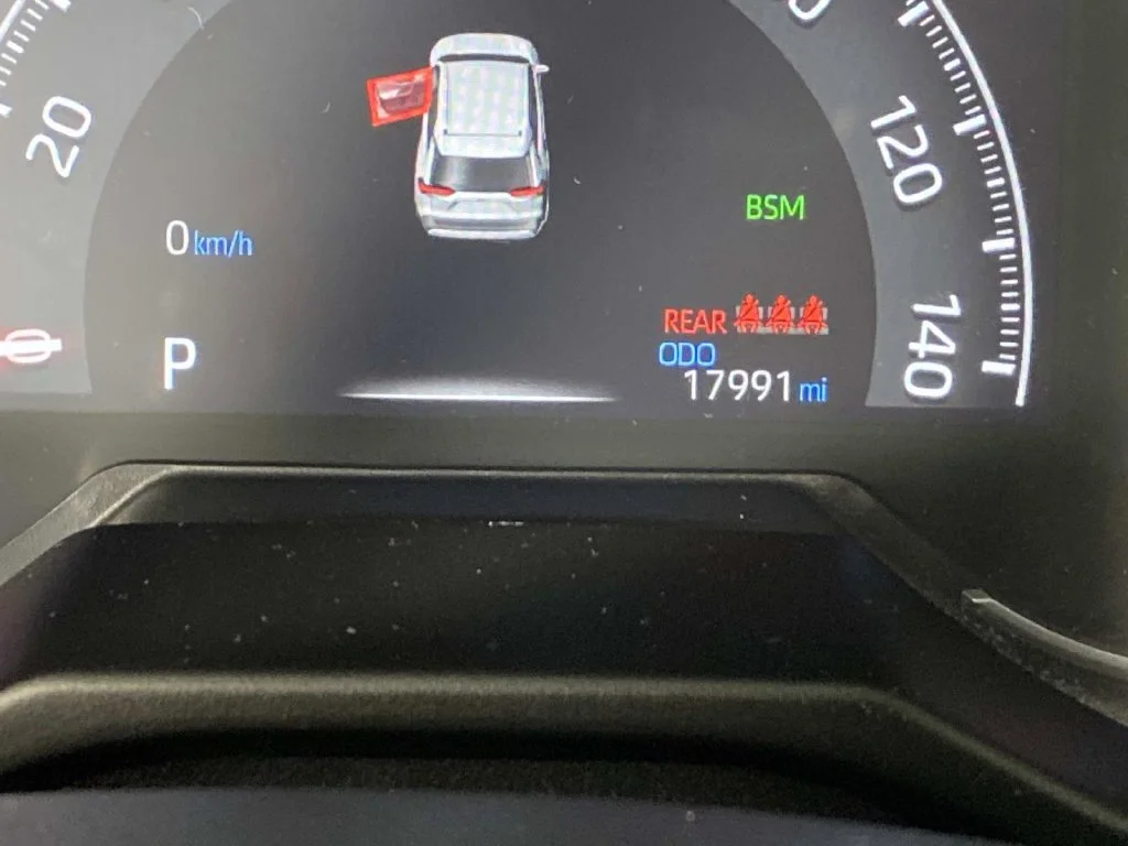 Used 2024 Pearl Toyota LE image 19