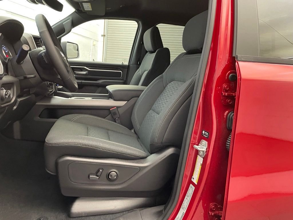 New 2026 Molten Red Pearlcoat RAM Big Horn/Lone Star image 16