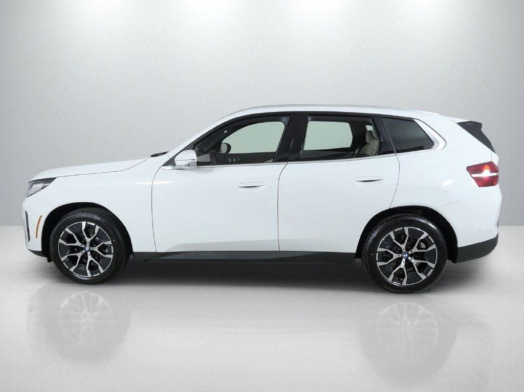 New 2026 Alpine White BMW 30 xDrive image 15
