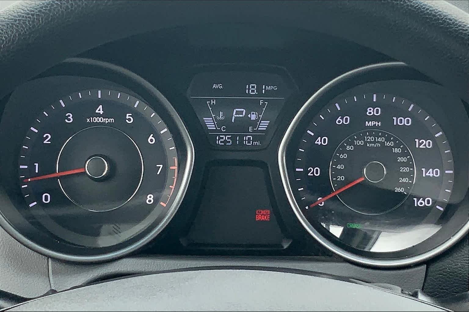 Used 2016 Quartz White Pearl Hyundai SE image 25