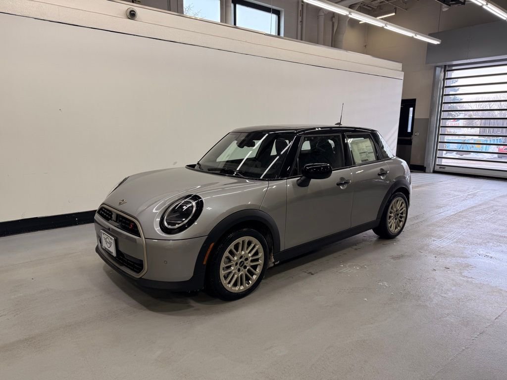 2026 MINI Hardtop Cooper S's photo