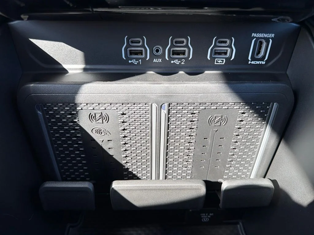 New 2026 Silver Zynith Exterior Paint RAM Laramie image 43