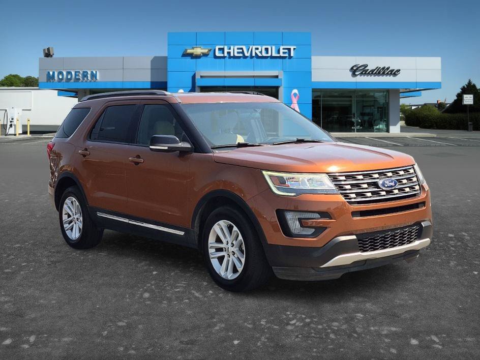 Used 2017  Ford XLT image 7