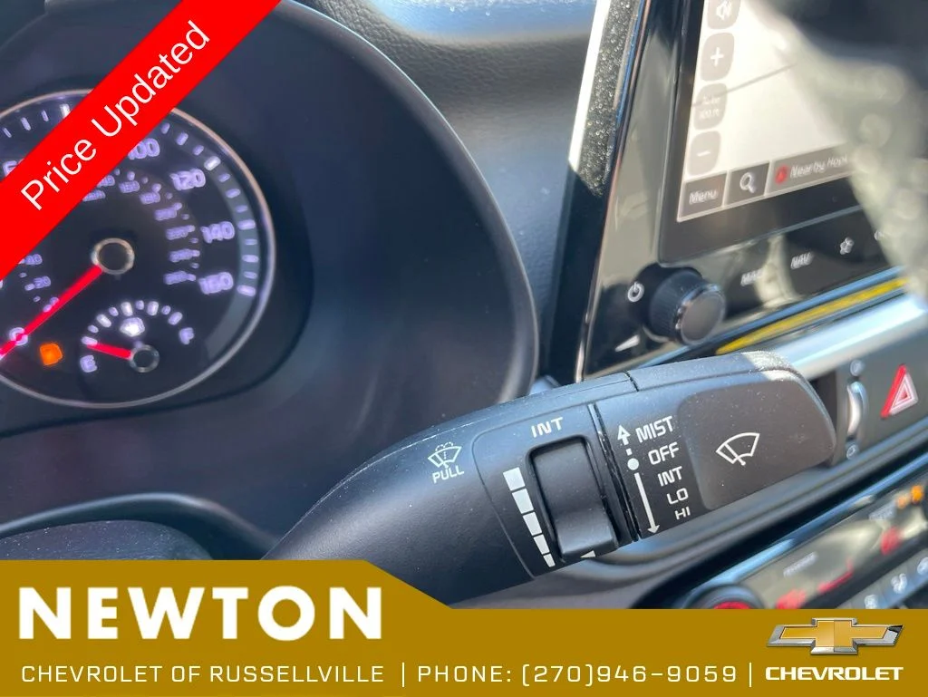Used 2023 White Kia GT-Line image 17