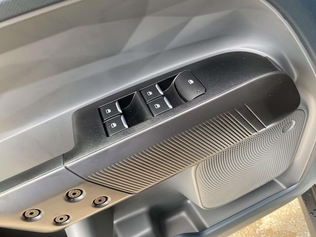 New 2026 Oxford White Ford XL image 12