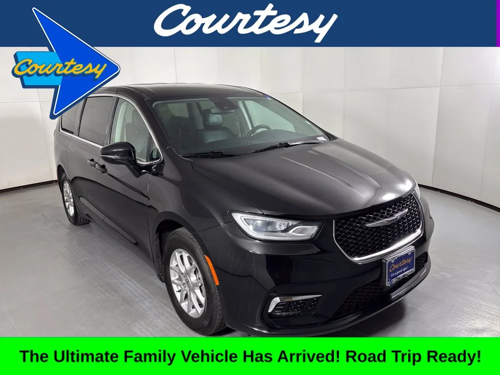 Used 2024 Black Chrysler Touring L image 1