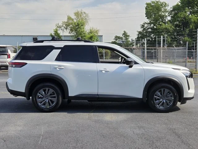 New 2026 Everest White Pearl TriCoat Nissan SV image 6