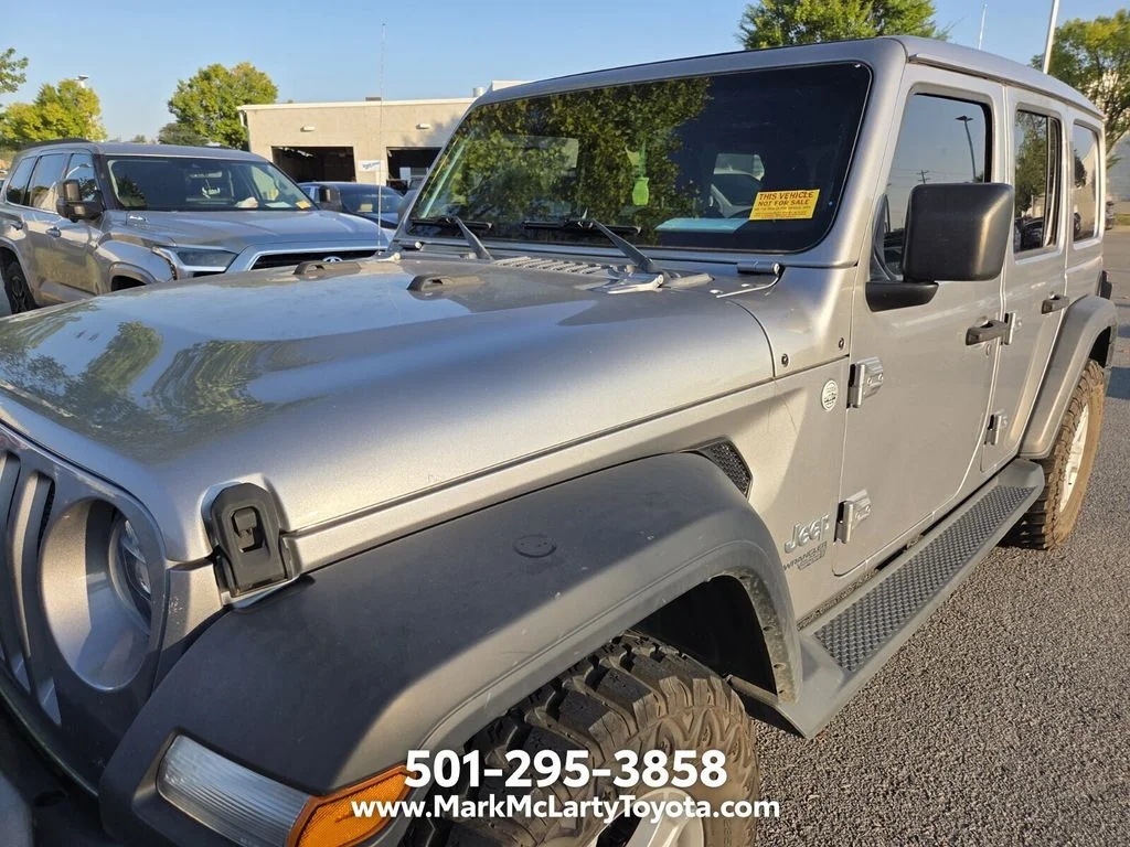 Used 2021 Silver Jeep Unlimited Sport S image 9